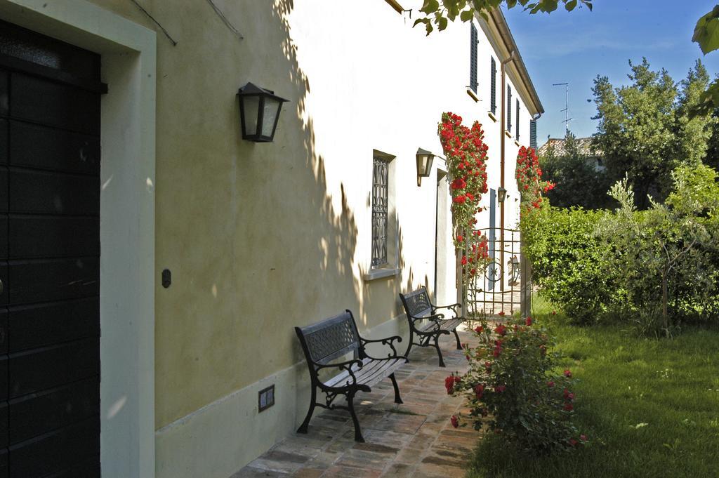 Casa Ezelina Appartamenti Pesaro Camera foto