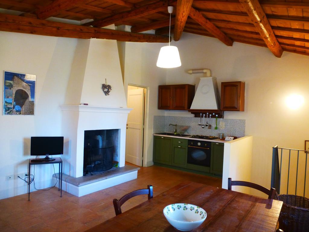 Casa Ezelina Appartamenti Pesaro Esterno foto