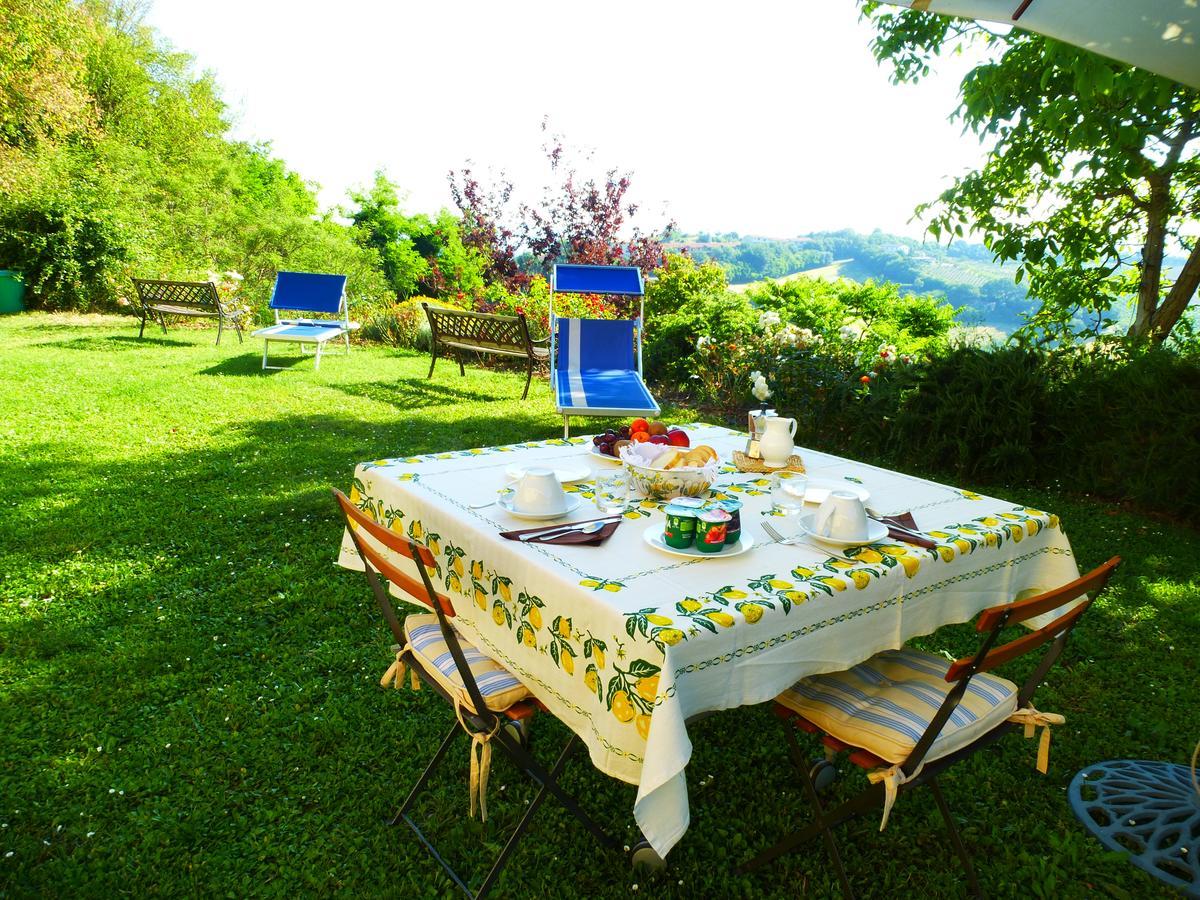 Casa Ezelina Appartamenti Pesaro Esterno foto